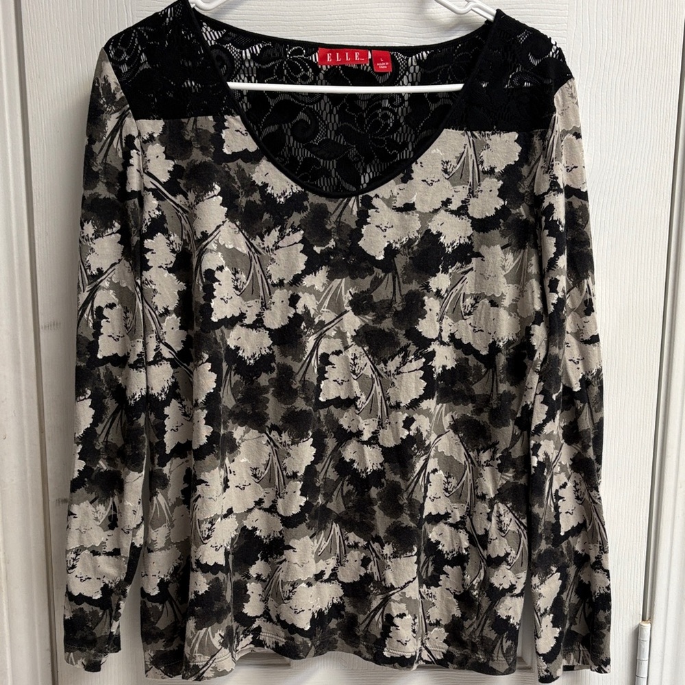 Elle Women's Black and Cream Floral Long Sleeve Top